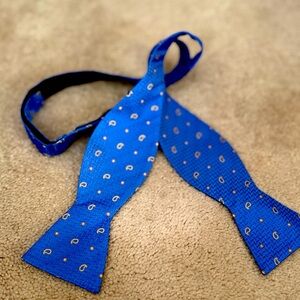 Bowtie. Jos. A. Bank blue bowtie
